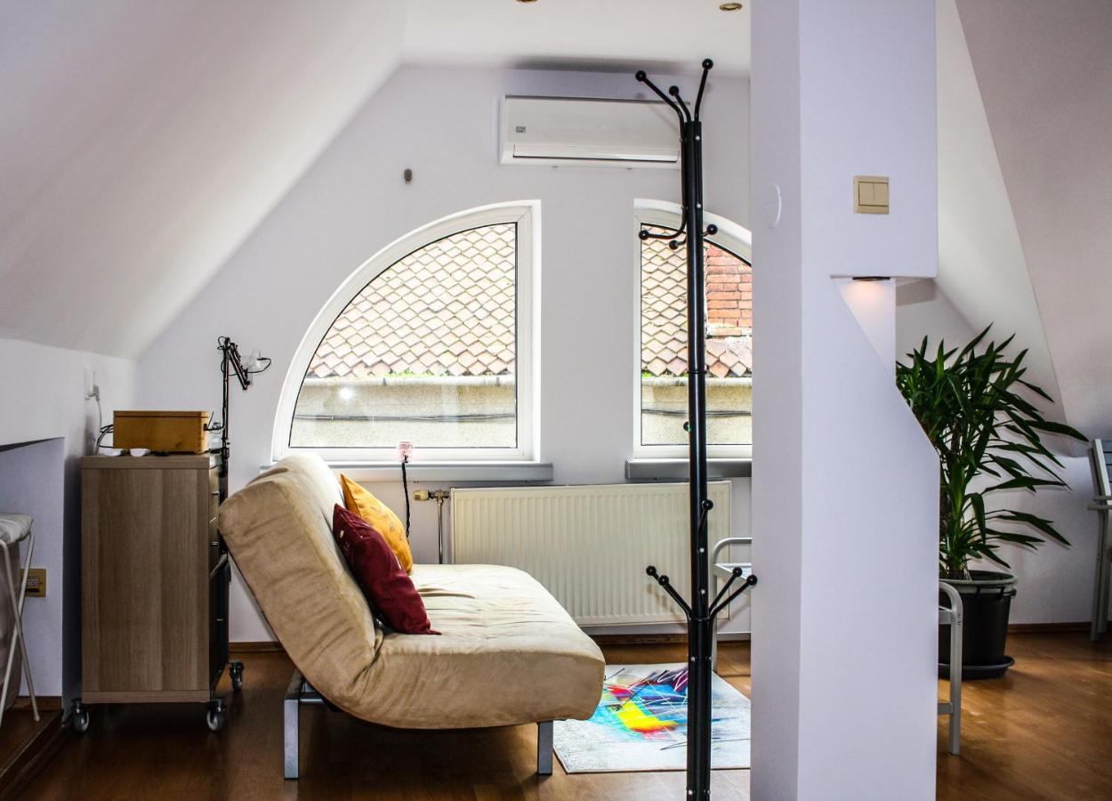 Split Crib - Chill Studio In Historic Brašov Exteriér fotografie